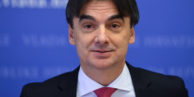 Zagreb, 070214.Markov trg, Banski dvori.Press konferencija Branka Grcica potpredsjednika Vlade na temu koristenja EU fondova.Foto: Goran Mehkek / CROPIX