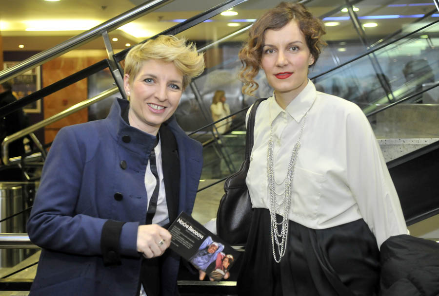 Zagreb, 120312.Kaptol centar, kino Movieplex.Premjera filma scenarista i rezisera Igora Mirkovica Nocni brodovi sa Anom Karic i Radkom Policem u glavnim ulogama.Na slici: clanice grupe Meritas.Foto: Bruno Konjevic / CROPIX