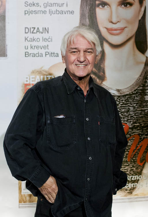 Zagreb, 101212.U klubu Pepermint odrzana je promocija novog broja magazina Gloria Glam ciju naslovnicu krasi Severina. Takodjer je odrzana promocija i preslusavanje novog Severininog albuma 