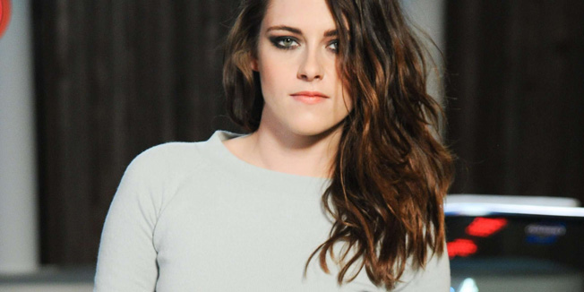 Kristen Stewart, (wearing CHANEL) - 12/10/2013 - Dallas, Texas - CHANEL Métiers d'Art Collection Paris-Dallas 2013/14 held at Fair Park, Dallas, TX. Photo Credit: Billy Farrell/BFAnyc/Sipa USA/sipausa.12491809/*** Great Britain, Ireland, Australia OUT ***/1312121820 *** Local Caption *** 30098067