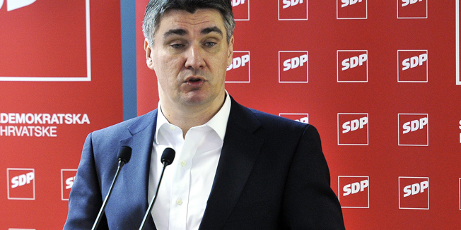 Zagreb, 220314.Sedma sjednica Glavnog odbora SDP-a u sjedistu stranke na Iblerovom trgu.Na fotografiji: Zoran Milanovic.Foto: Boris Kovacev / CROPIX