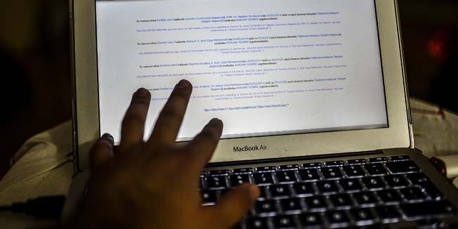 A computer screen is seen on March 21, 2014 in Istanbul.  Turkey's combative prime minister warned March 21, 2014 that he would eradicate Twitter in the wake of damaging allegations of corruption in his inner circle that have spread across social networks in recent weeks.  