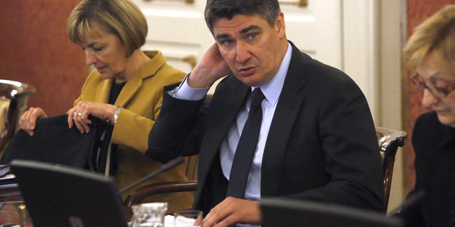 Zagreb, 181213.Trg svetog Marka.Redovna sjednica Vlade RH.Na fotografiji: Zoran Milanovic.Foto: Damjan Tadic / CROPIX