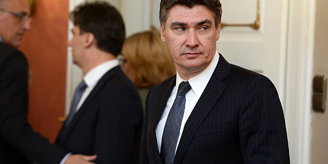 Zagreb, 160513.Markov trg.Banski dvori.Redovita sjednica Vlade.Na fotografiji:  Zoran Milanovic.Foto: Goran Mehkek / CROPIX