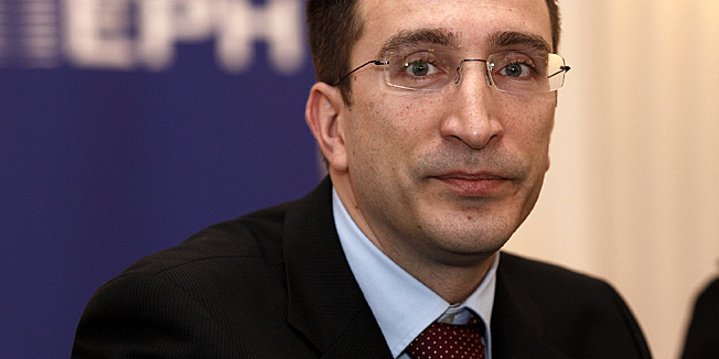 Zagreb, 190111.U Hrvatskom novinarskom drustvu potpisan je sporazum o suradnji i zastiti sadrzaja izmedju izdavaca EPH i Styria. Sporazum su potpisali ispred EPH Stipe Oreskovic i Tomislav Wruss, te ispred Styrie Boris Trupcevic i Jasna Zemljic.Na slici: Boris Trupcevic.Foto: Dragan Matic / Cropix