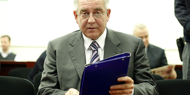 Zagreb, 090113.Zupanijski sud.Zrinjevac.Danas je nastavljeno sudjenje Ivi Sanaderu i ostalima u aferi Fimi media.Danas su izmedju ostalih svjedocili Jerko Rosin i Stjepan Fiolic.Na fotografiji: Ivo Sanader.Foto: Damjan Tadic / CROPIX