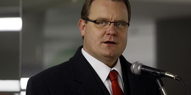 Varazdin, 061212.Na Kapucinskom trgu otvorena je prva podzemna garaza sa 447 parkiralisnih mjesta. Radovi na izgradnji trajali su vise od dvije godine, a cijena izgradnje je oko 50 milijuna kuna. Investitor je tvrtka Crtorad koja ima koncesiju za koristenje garaze na 30 godina. Iducih 7 dana parkiranje u garazi je besplatno.Na slici: Goran Habus gradonacelnik Varazdina.Foto: Zeljko Hajdinjak / Cropix 