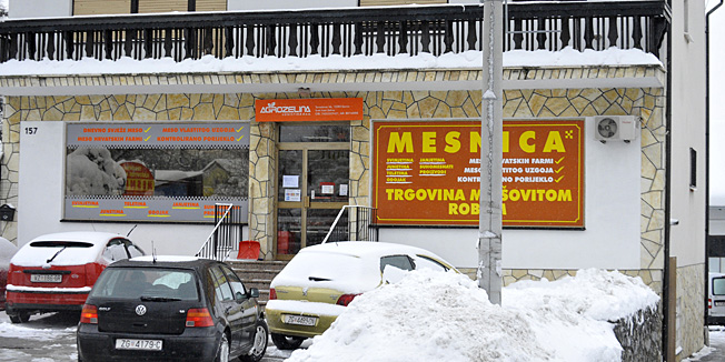 Zagreb, 180113.Dugo Selo, Zagrebacka ulica 157.Kuca Katice i Petra Vukovic koje su drski razbojnici nocu opljackali.Foto: Damir Krajac / CROPIX