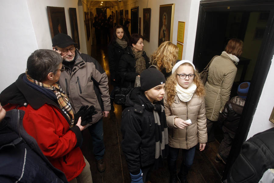 Varazdin, 250113.U cijeloj Hrvatskoj odrzava se osma po redu Noc muzeja koja traje od 18h do 01h ujutro, te je ulaz u sve muzeje slobodan. Noc muzeja je kulturno-turisticka manifestacija, u organizaciji Hrvatskog muzejskog drustva, koja se odrzava u vise od 200 muzeja i galerija, u stotinu gradova i mjesta. Ovogodisnji sredisnji dogadjaj i simbolicki pocetak Noci muzeja bilo je otvorenje prve faze stalnog postava gradskog muzeja Vukovar.Na fotografiji: Stari Grad Varazdin.Foto: Zeljko Hajdinjak / CROPIX