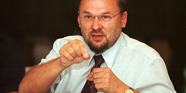 slovenija, 210802restoran kalin, okrugli stol o piranskom zaljevu i granicama, jelko kacinfoto jurica galoic-desk-