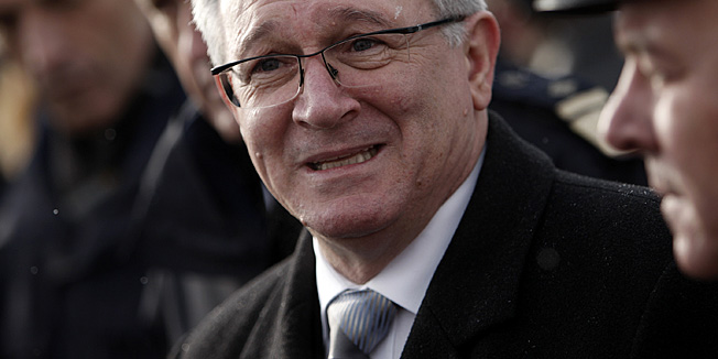 Zagreb, 101210.U zrakoplovnoj bazi u vojarni Pleso obiljezena je 19. obljetnica HRZ i PZO.Na slici: ministar obrane Branko Vukelic.Foto: Dragan Matic / Cropix