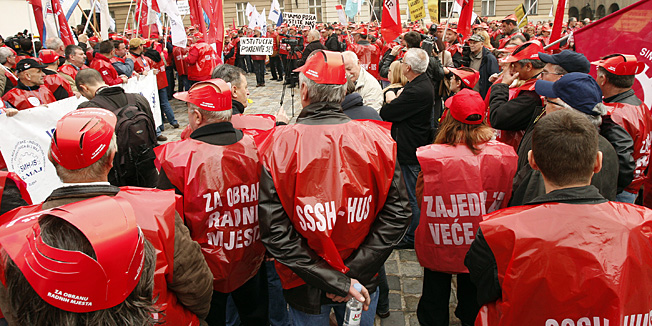 Zagreb, 221112.Savez samostalnih sindikata Hrvatske i Hrvatska udruga sindikata organizirala je javni prosvjed pod nazivom 