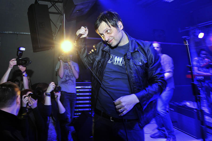 Zagreb, 210313.U Vintage Industrial baru odrzan je cetvrti ovogodisnji Antenaplugged, u organizaciji Antene Zagreb i Ozujskog. U sklopu Antenaplugged odrzan je kocnert grupe Pips Chips i Videoclips.Foto: Boris Kovacev / CROPIX