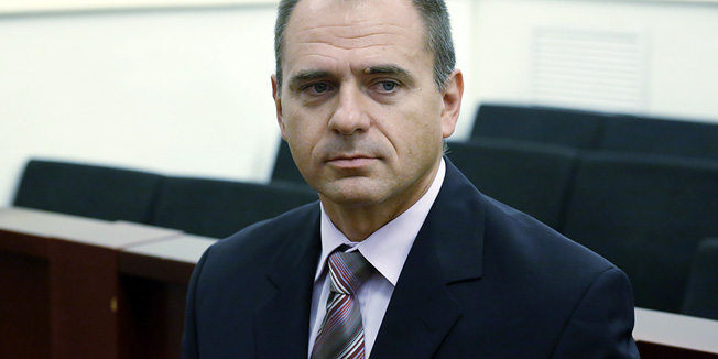 Zagreb, 031012.Zupanijski sud, Zrinjevac.Nastavak sudjenja bivsem premijeru Ivi Sanaderu u slucaju Fimi-Media. Svjedok na sudjenju bio je Tomslav Stengl.Na fotografiji: Tomislav Stengl.Foto: Damjan Tadic / CROPIX