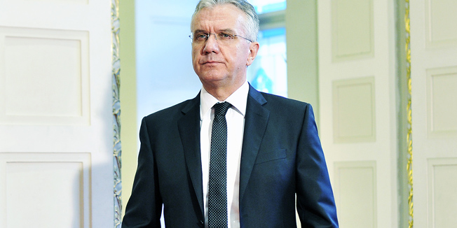 Zagreb, 031012.Hrvatski Sabor, Markov trg.Komemorativna sjednica Hrvatskog Sabora povodom smrti predsjednika Sabora Borisa Sprema.Na slici: Rajko Ostojic.Foto: Boris Kovacev / CROPIX