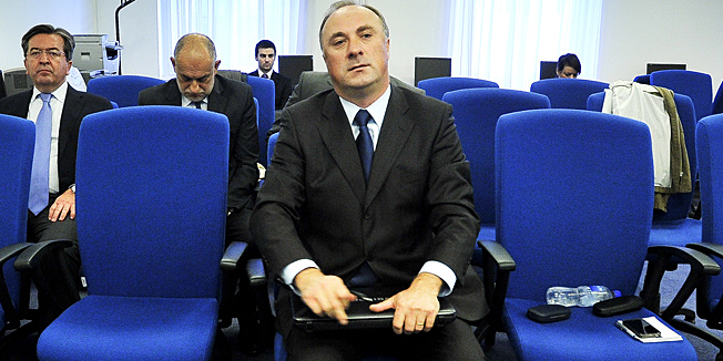 Zagreb, 151012.Bivsi potpredsjednik Vlade RH Damir Polancec kao optuzenik u sudskom procesu slucaju Podravka na Zupanijskom sudu. Nakon rasprave Polancec bi se trebao javiti u Remetinec zbog izdrzavanja 10-mjesecne kazne zatvora zbog financiranja nepotrebne strucne studije. Foto: Boris Kovacev / CROPIX