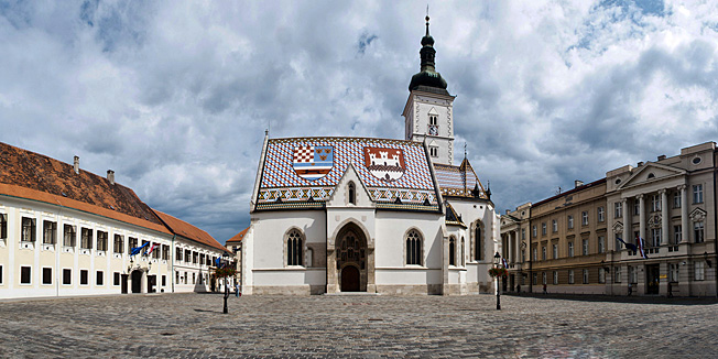 Zagreb, 310712.Panoramski pogled na zgradu vlade, Markovu crkvu i zgradu sabora.Foto: Admir Buljubasic / CROPIX