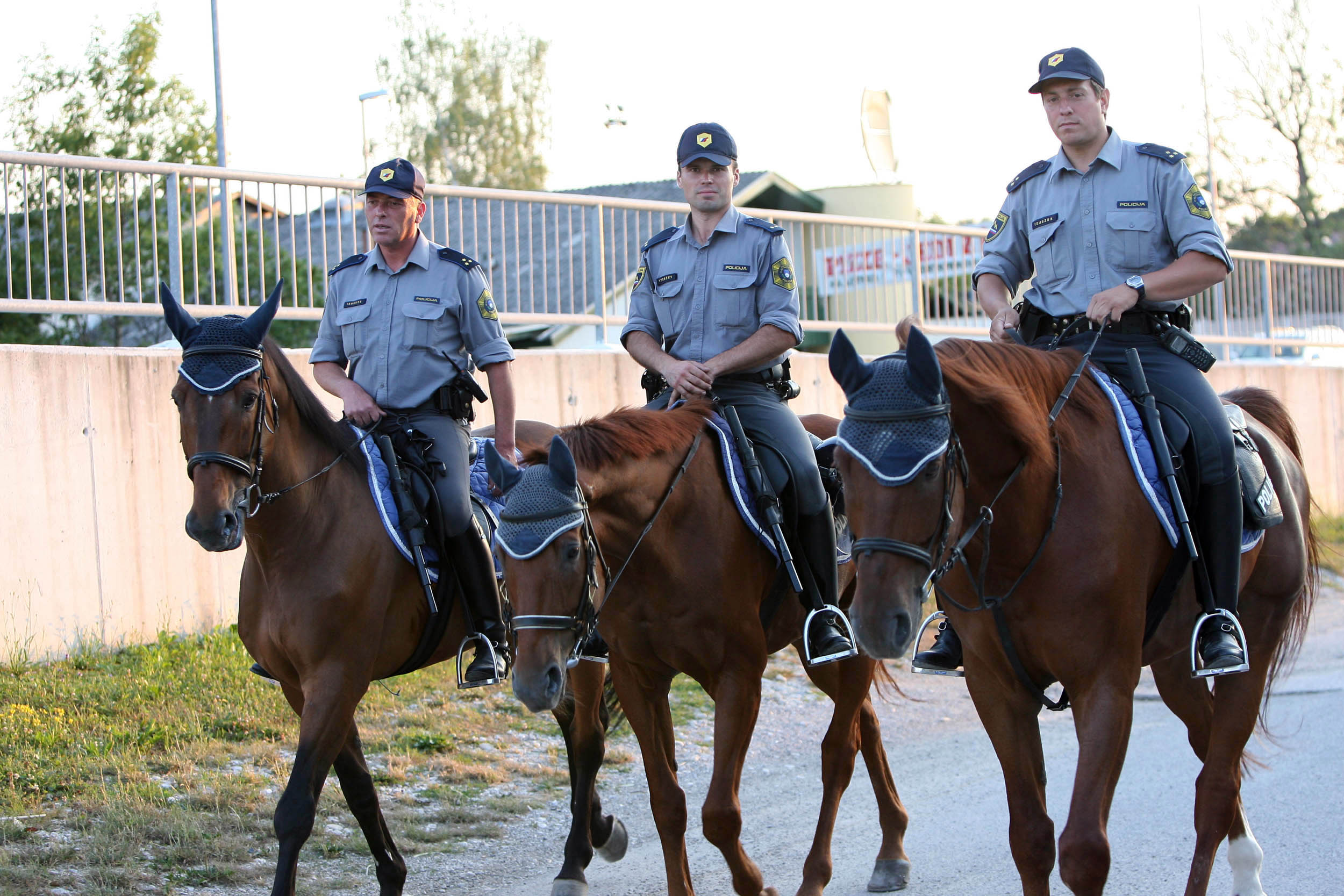 slovenska_policija-050708