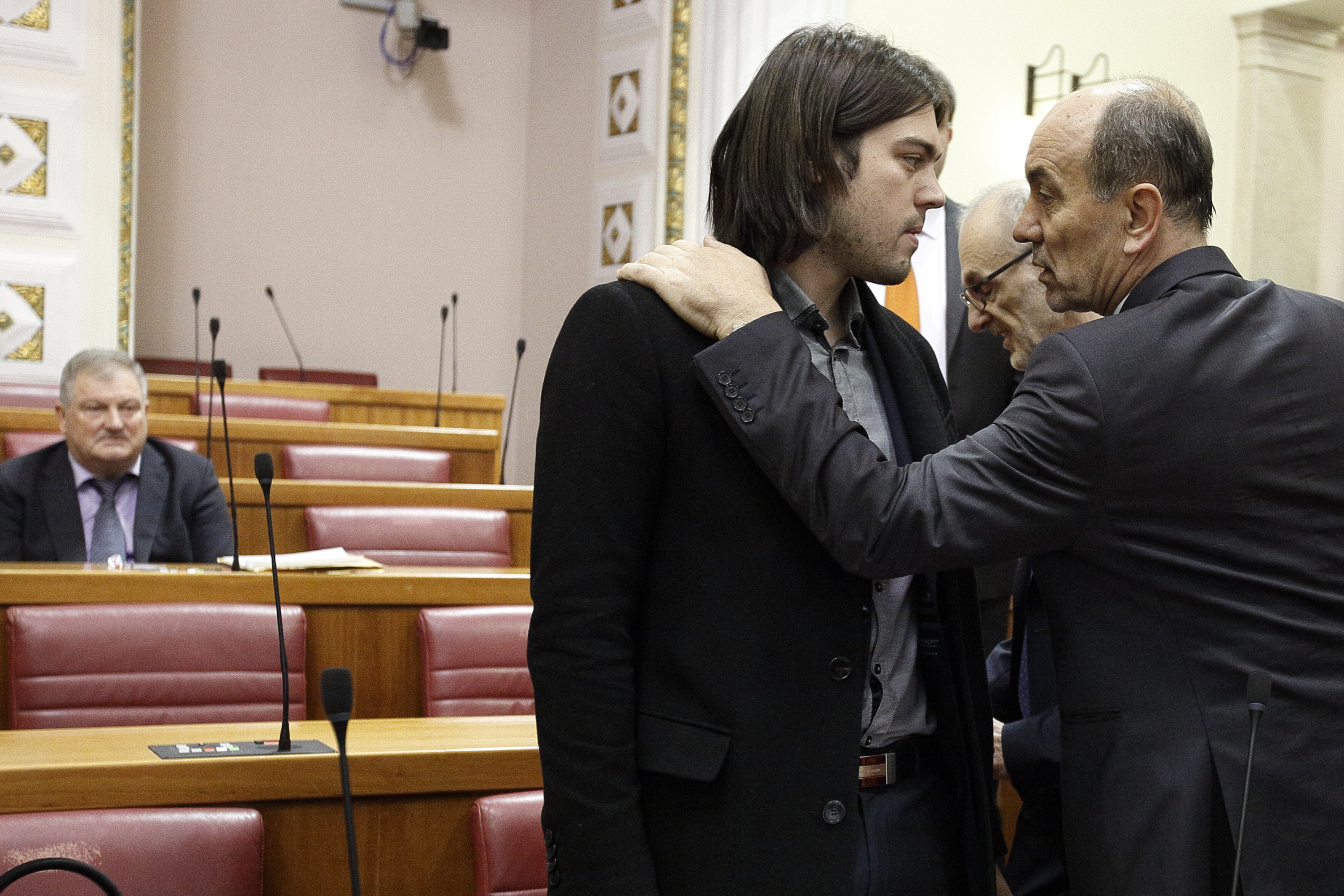 zasjedanje_sabor141-031215