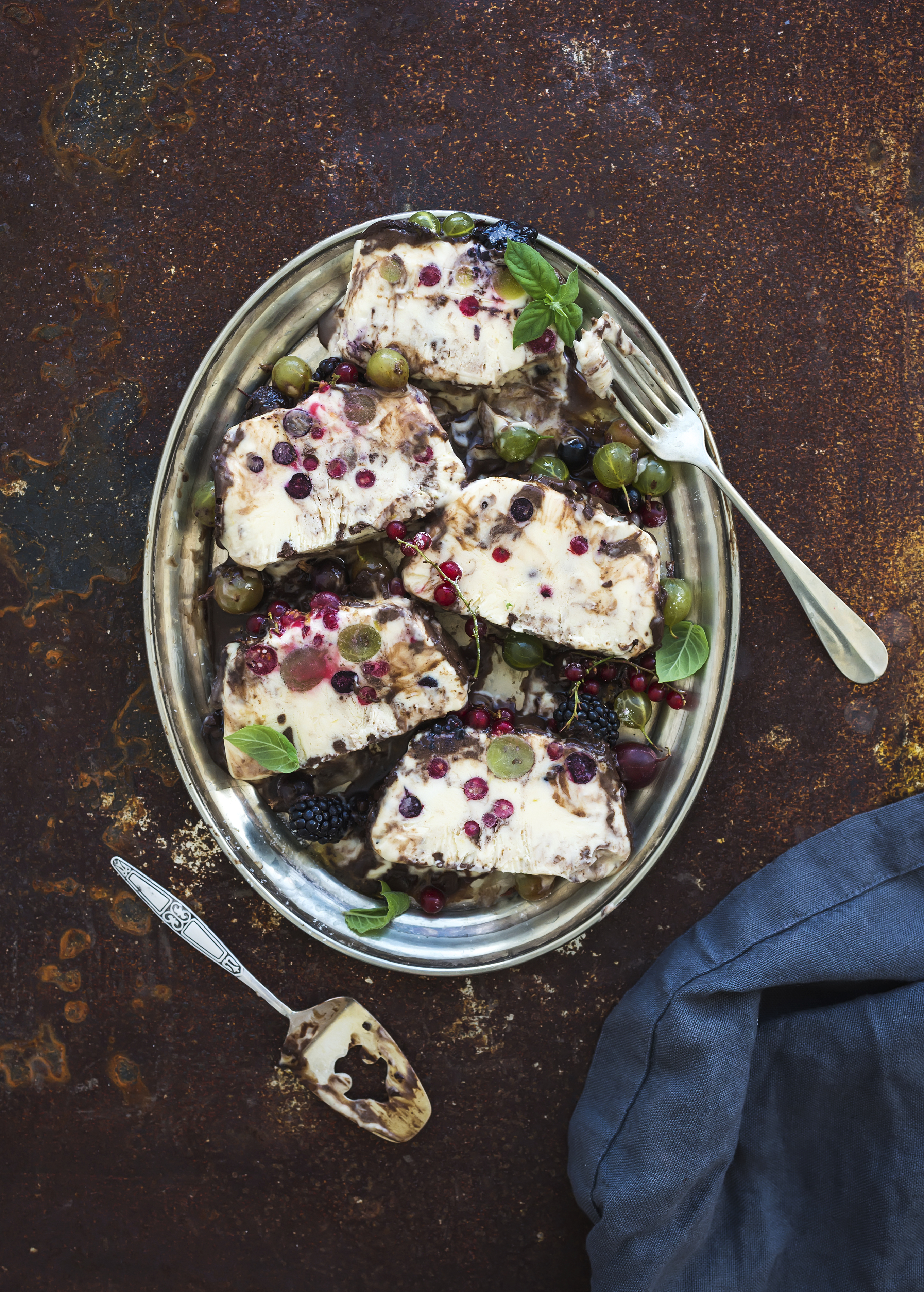 iStock_000076153061_Large