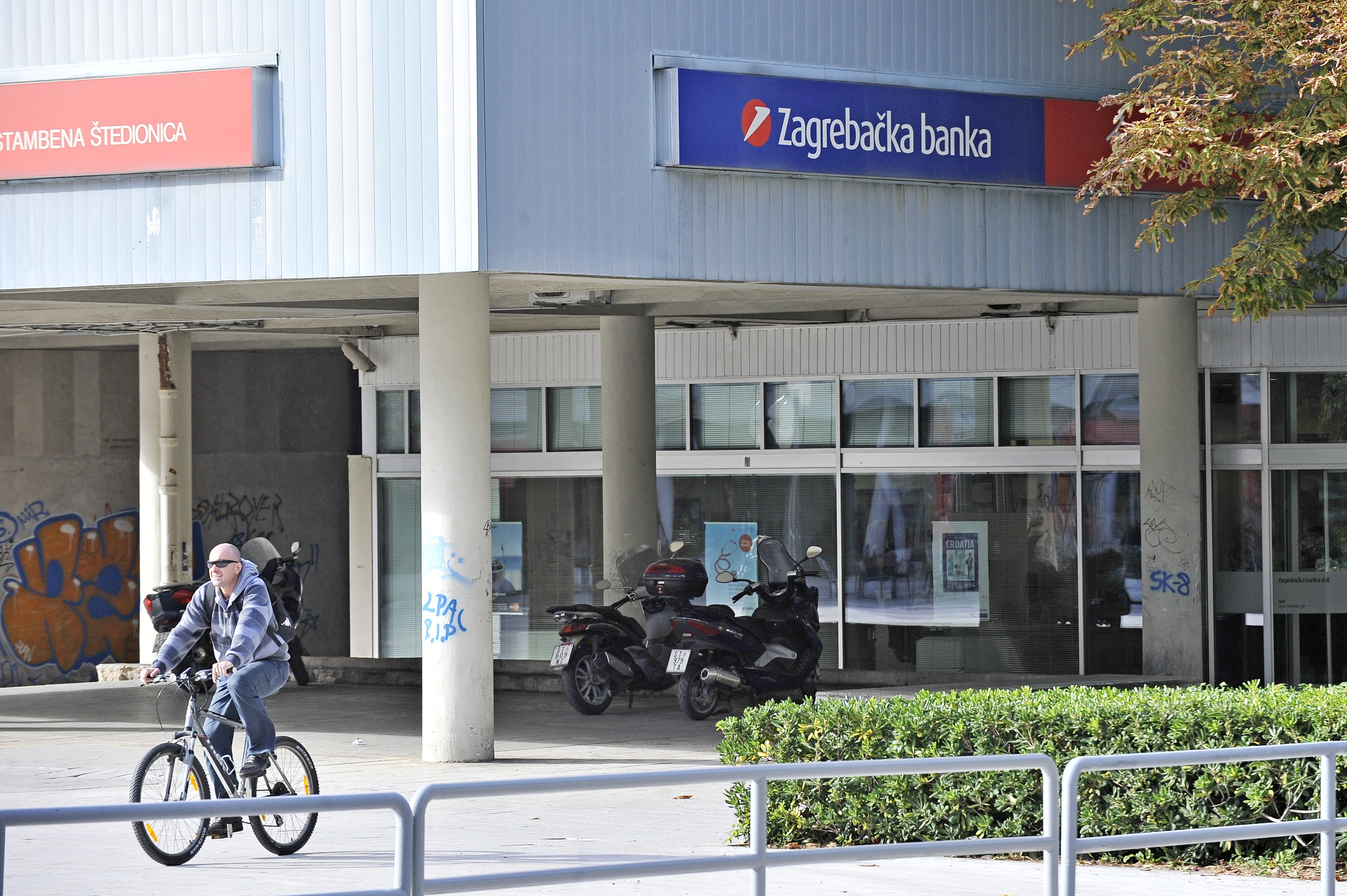  Nikola ViliĆ / CROPIX