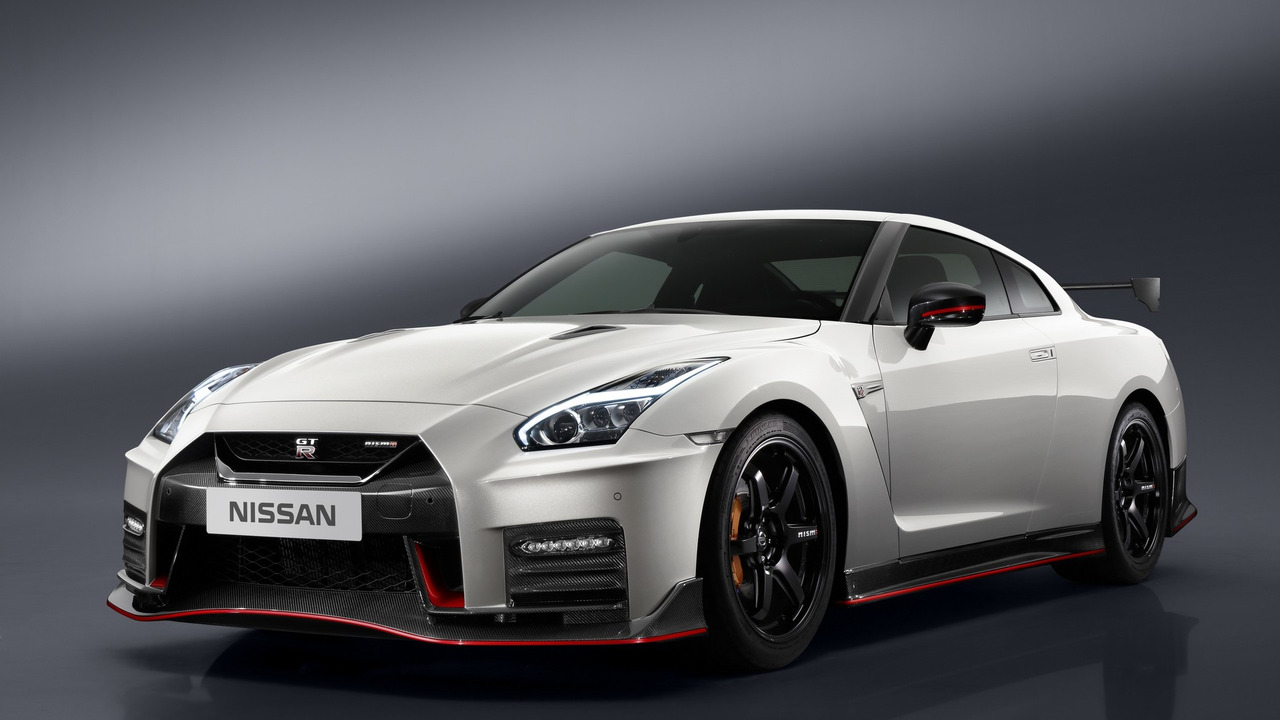 2017-nissan-gt-r-nismo