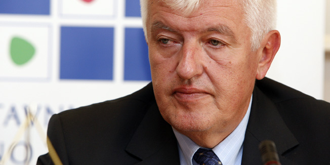 Zagreb, 111115.Mirogojska cesta 16.Predstavljanje preventivne javnozdravstvene akcije Kada pijes, ne vozi! koju organizira Nastavni zavod za javno zdravstvo Dr. Andrija Stampar u suradnji sa zagrebackim Gradskim uredom za zdravstvo, Policijskom upravom zagrebackom i Triglav osiguranjem u povodu Mjeseca borbe protiv ovisnosti.Na fotografiji: Zvonimi Sostar.Foto: Davor Pongracic / CROPIX