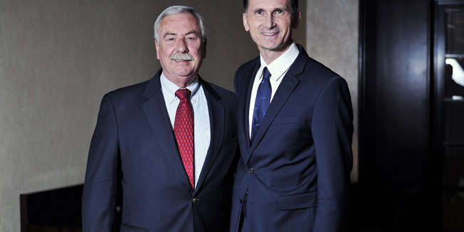 Zagreb, 270416. John Gerns, predsjednik Americke akademije za forenzicke znanosti (American Academy of Forensic Sciences), fotografiran u hotelu Esplanade u drustvu Dragana Primorca.Foto: Boris Kovacev / CROPIX