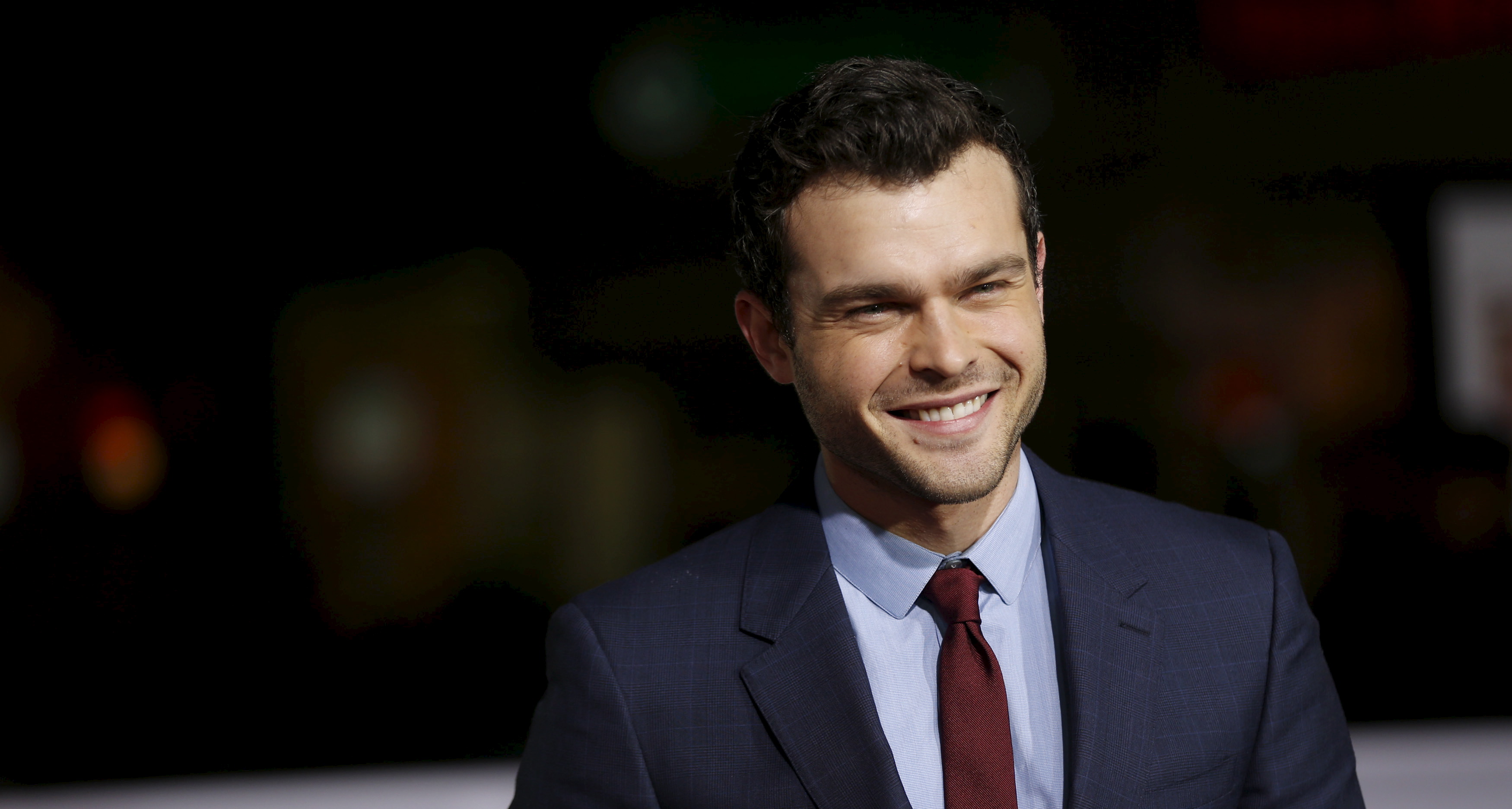Alden Ehrenreich na premijeri filma 'Hail, Caesar!'