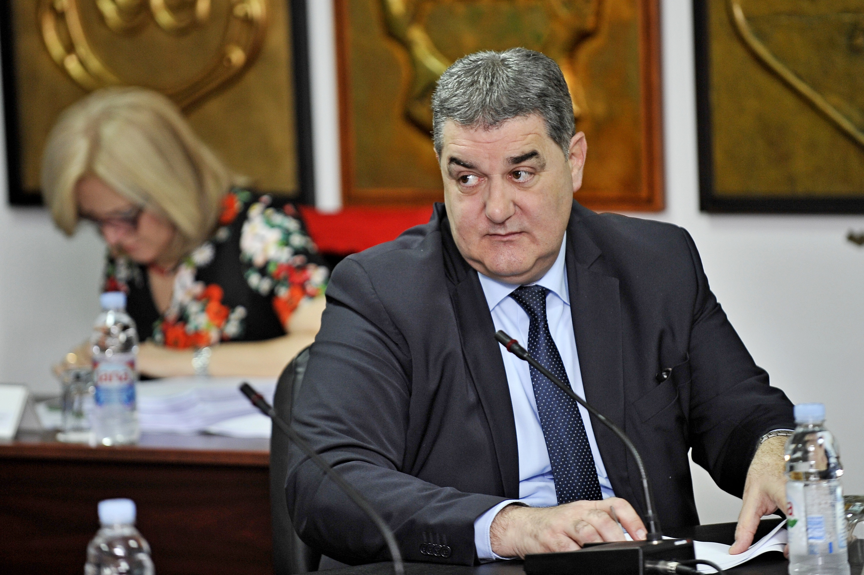 Split, 220316.
Tridesetdruga sjednica Gradskog vijeca.Vijecnici raspravljaju o 32 tocke dnevnog reda.
Na fotografiji: Ivo Baldasar
Foto: Nikola Vilic / CROPIX








































