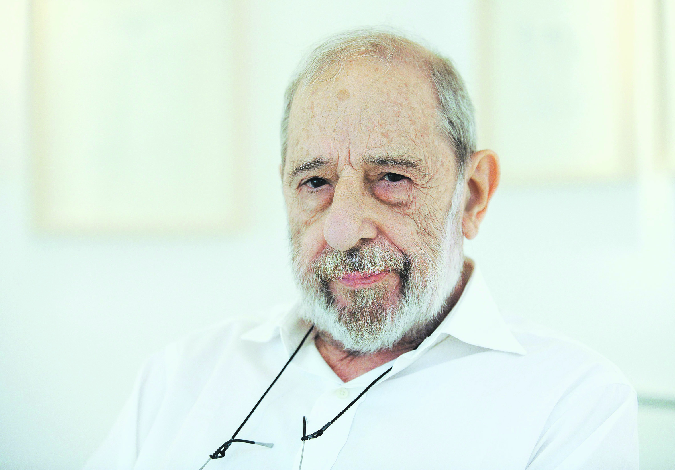 62751-80662-alvaro_sizo1-100616