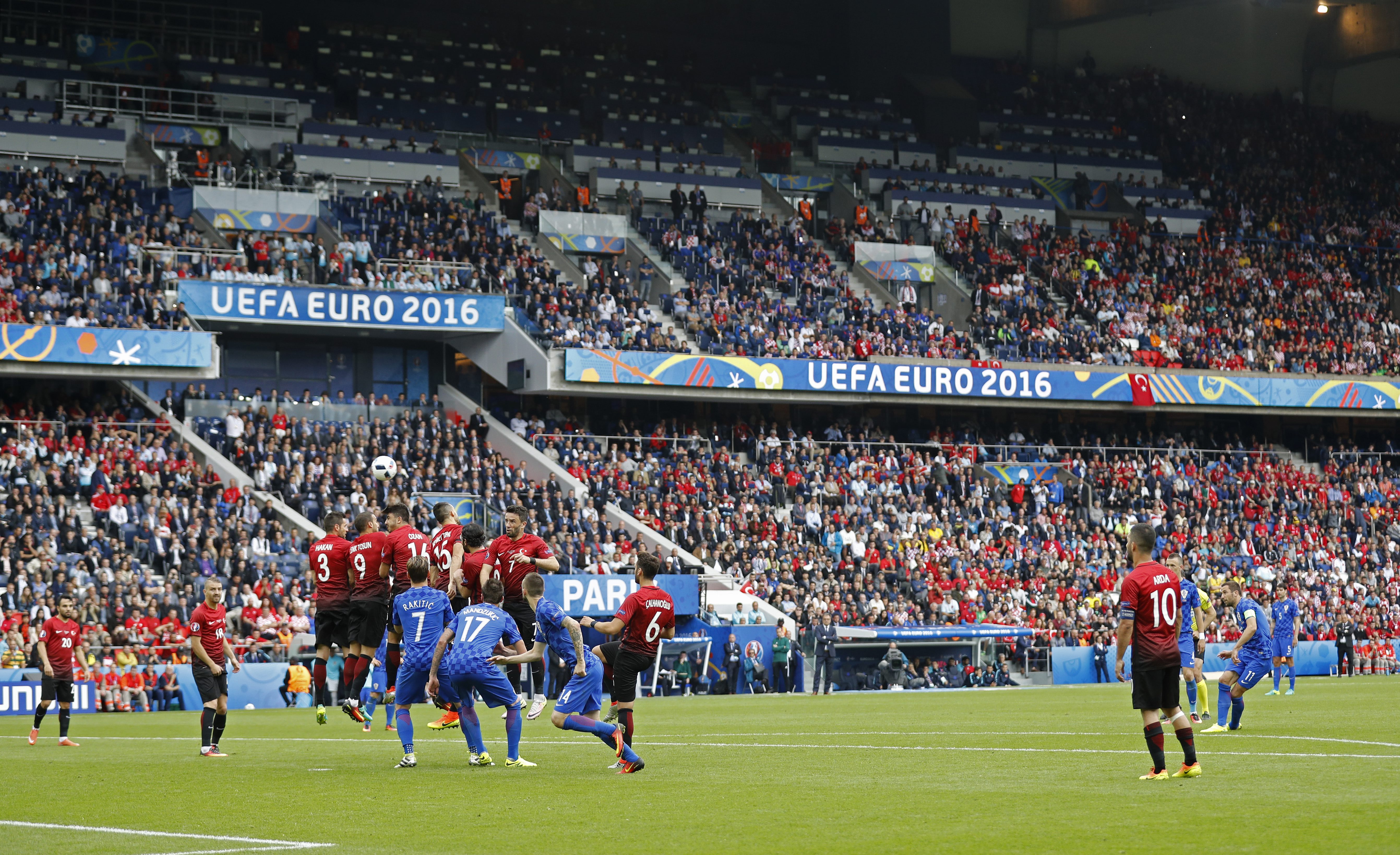 2016-06-12T141244Z_10874236