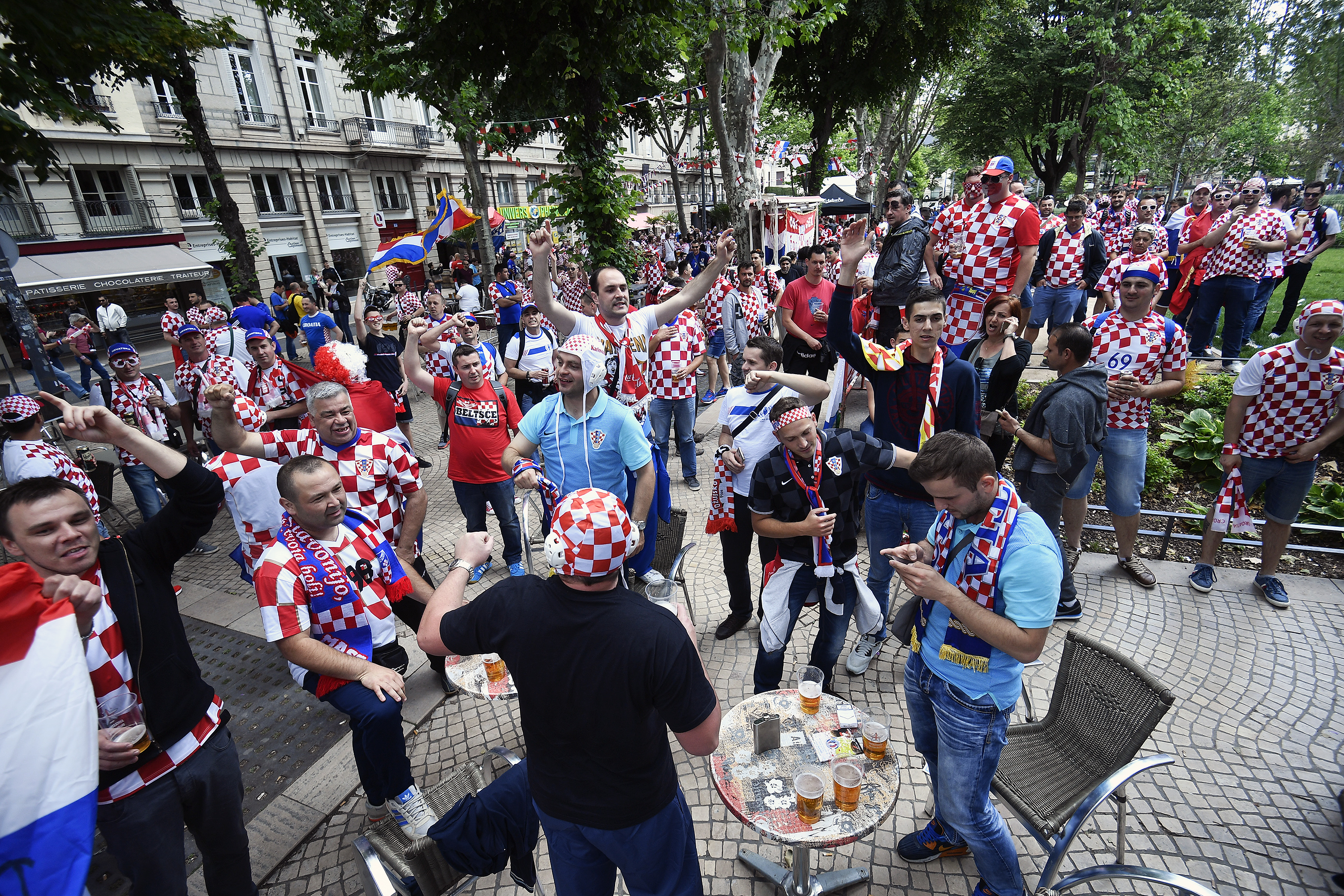 navijaci-stetienne-170616