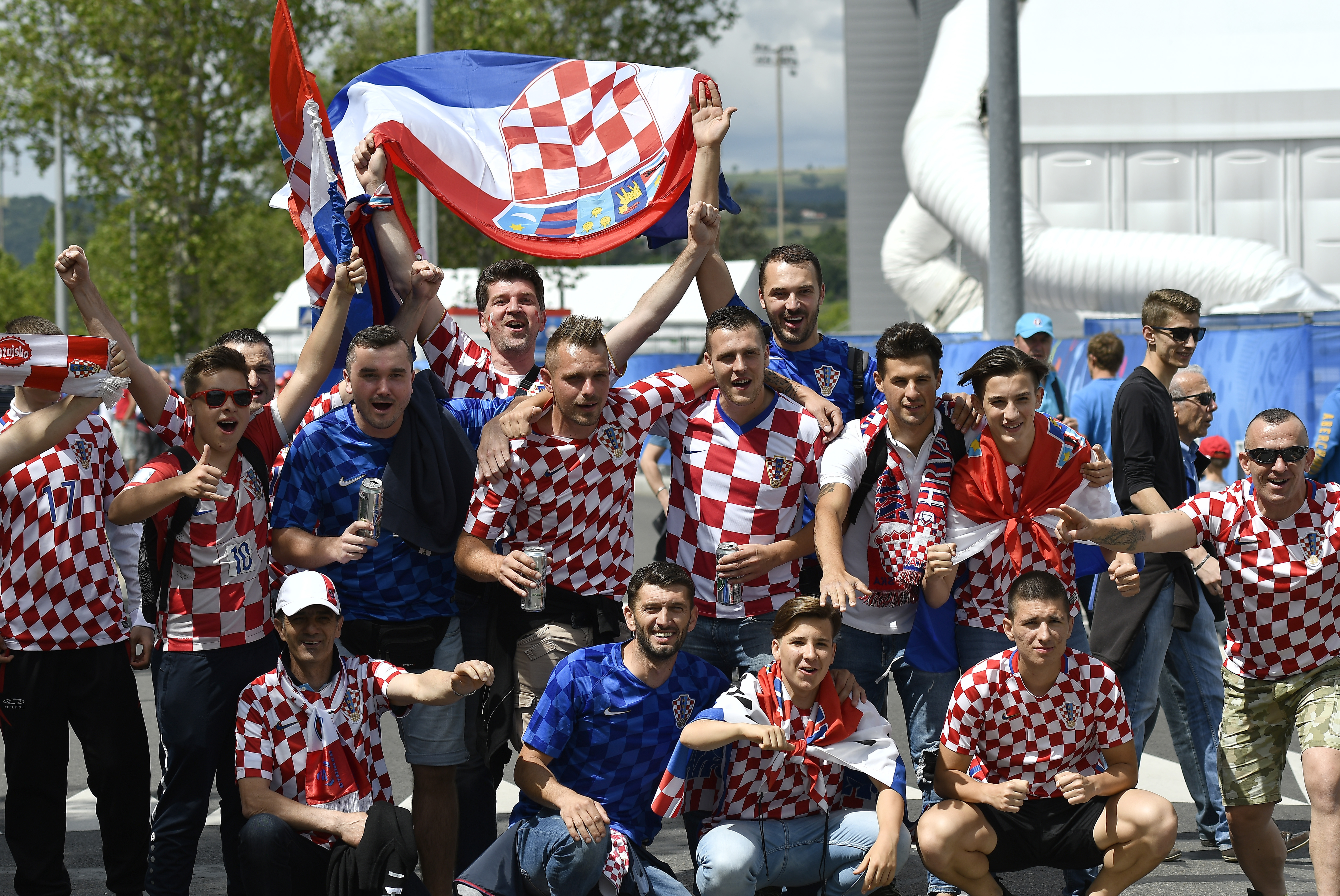 navijaci_stetienne01-170616