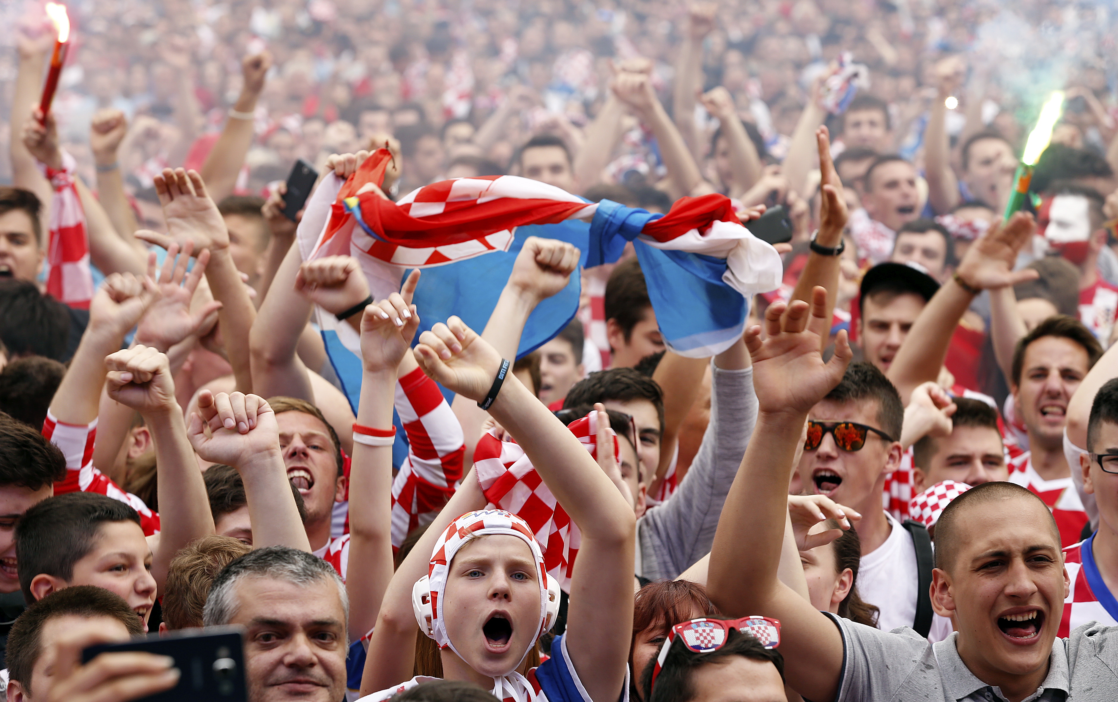 navijaci_trg10-170616