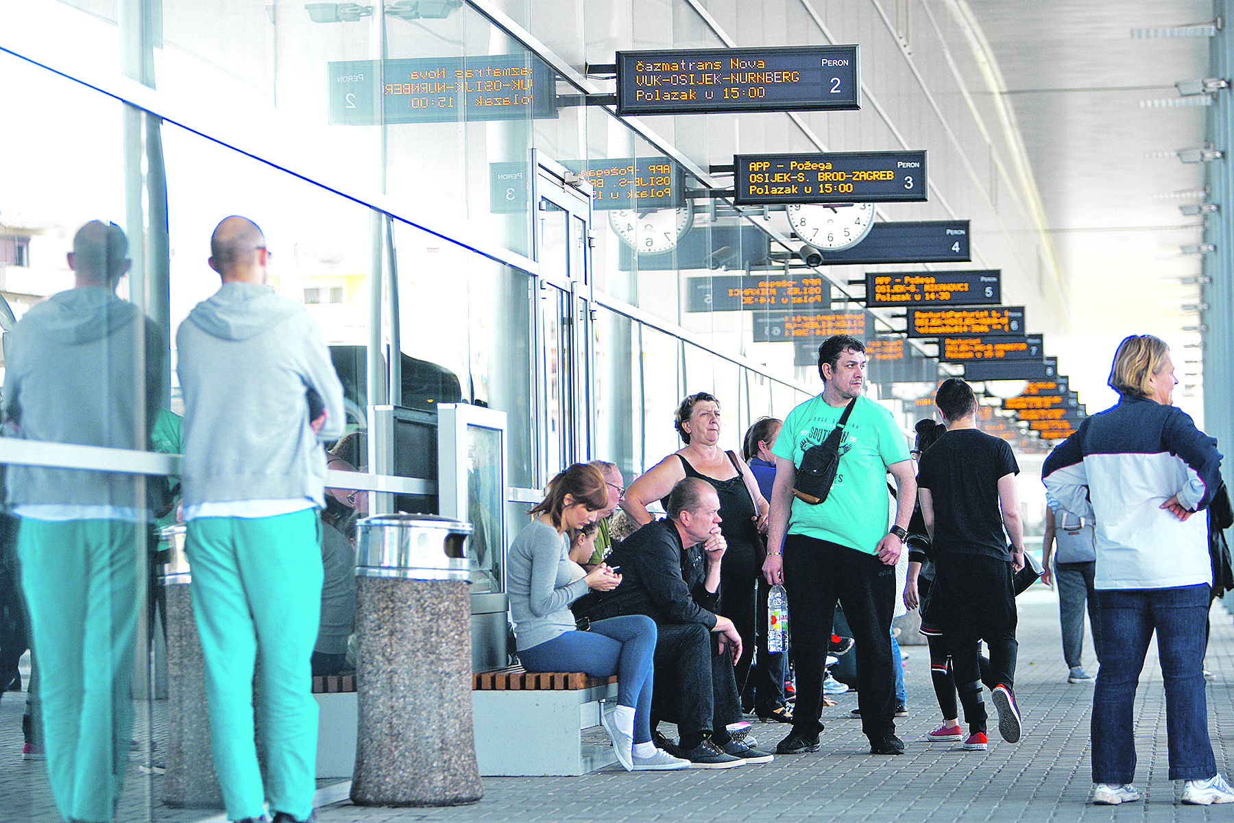 64292-82877-autobusni_kolodvor-200516_2-2