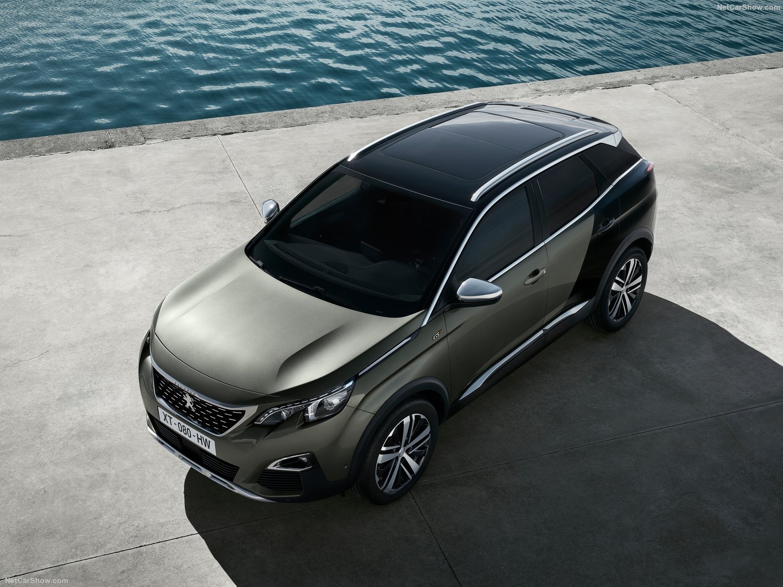 Peugeot-3008_GT-2017-1600-01