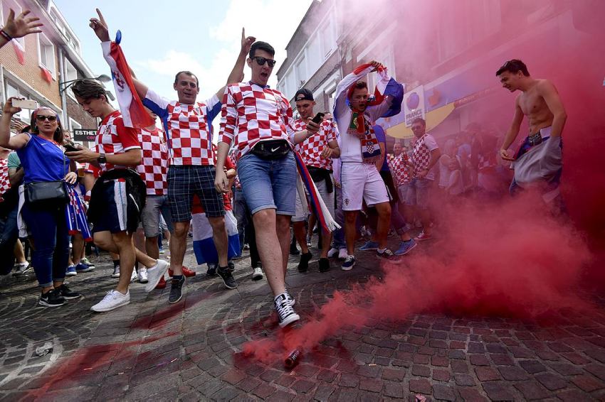 navijaci_lens38-250616