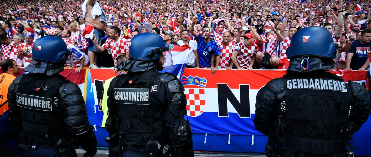 neredi_francuska3-170616