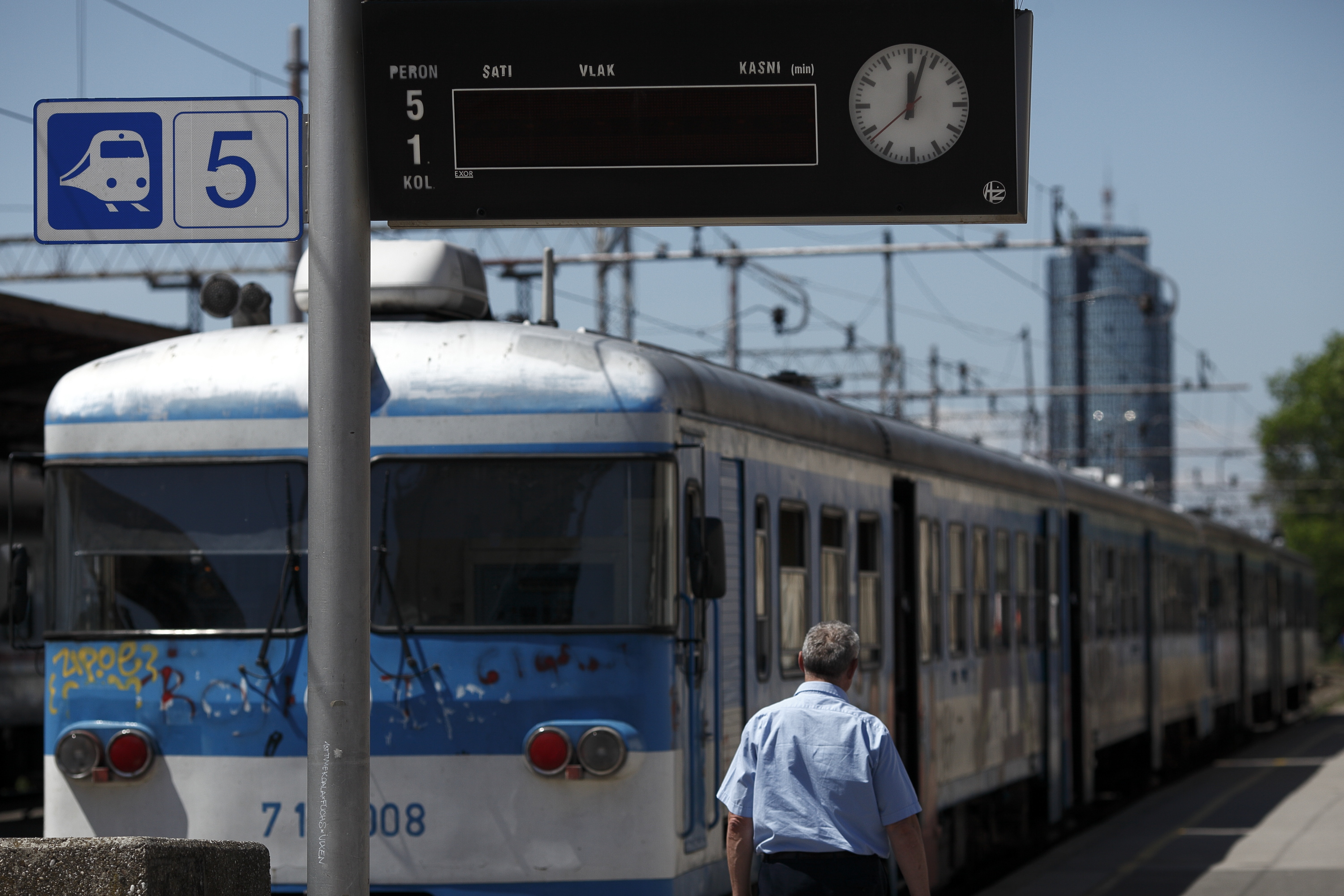 hz_cargo_strajk7-150513