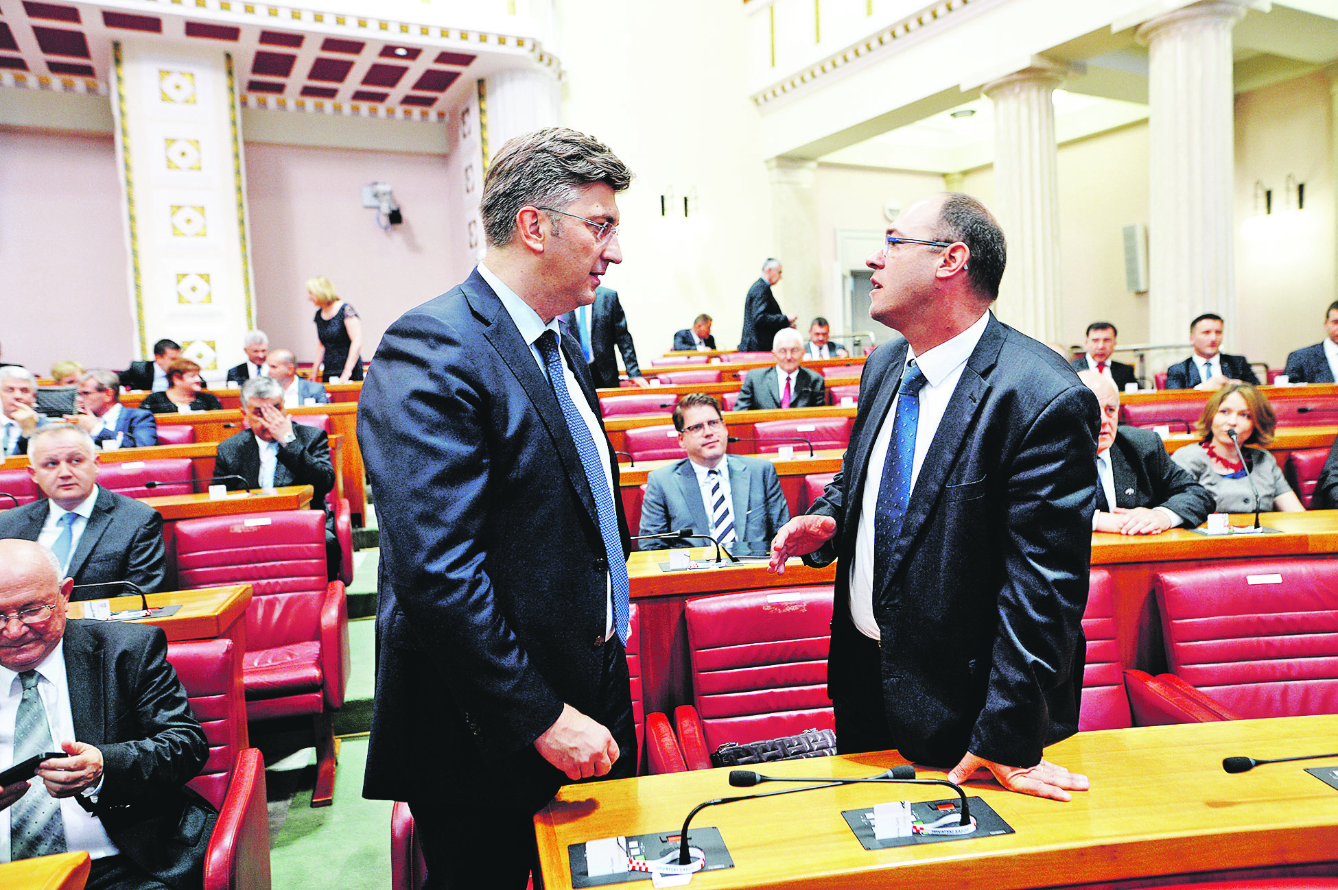 66024-85262-sabor_sjednica13-250616