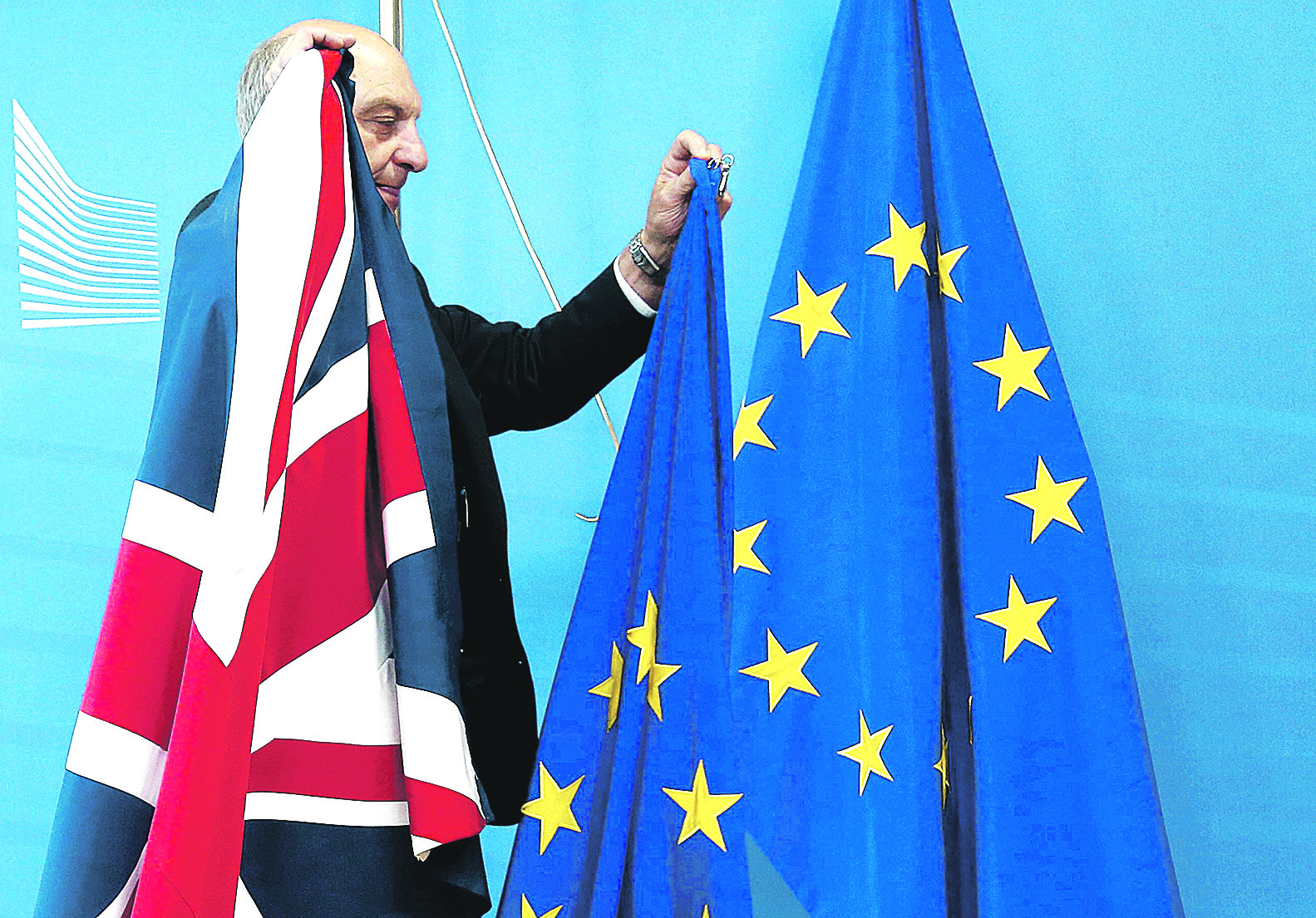 65952-85088-6360272581523147042016-06-28T103208Z_22718303