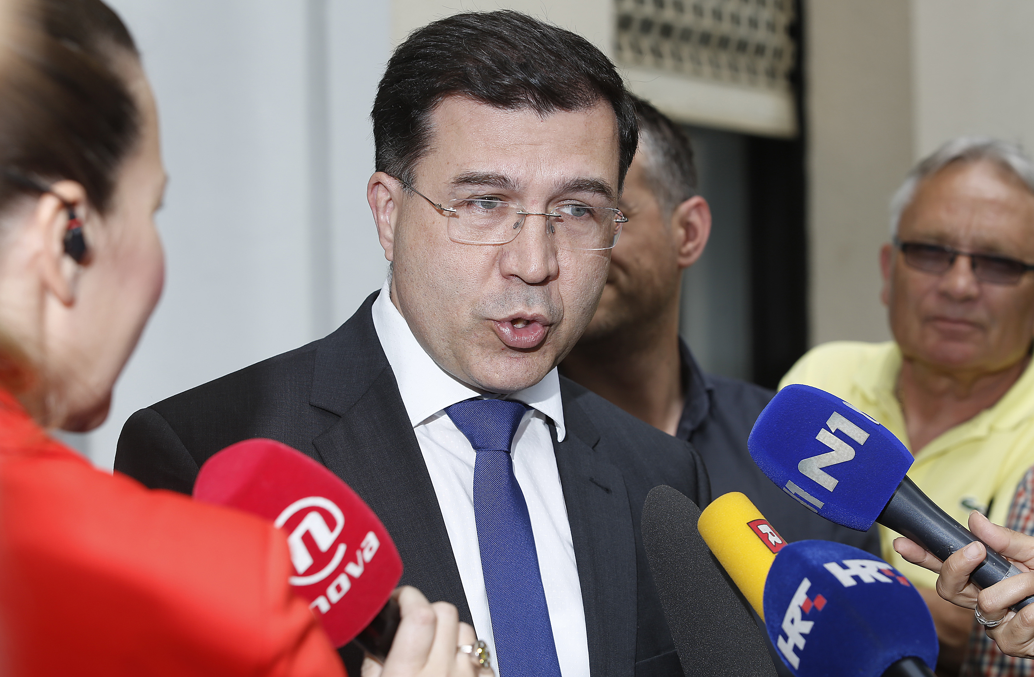 milosevic_press5-090616