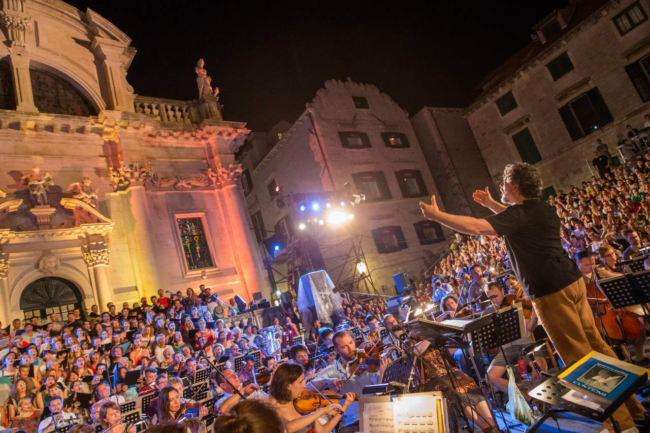 José Cura u ulozi dirigenta na generalnoj probi otvaranja Igara