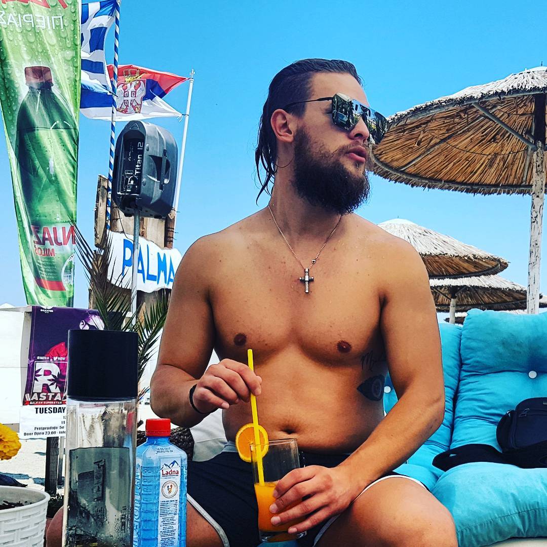 13712156_254773524908713_563504769_n