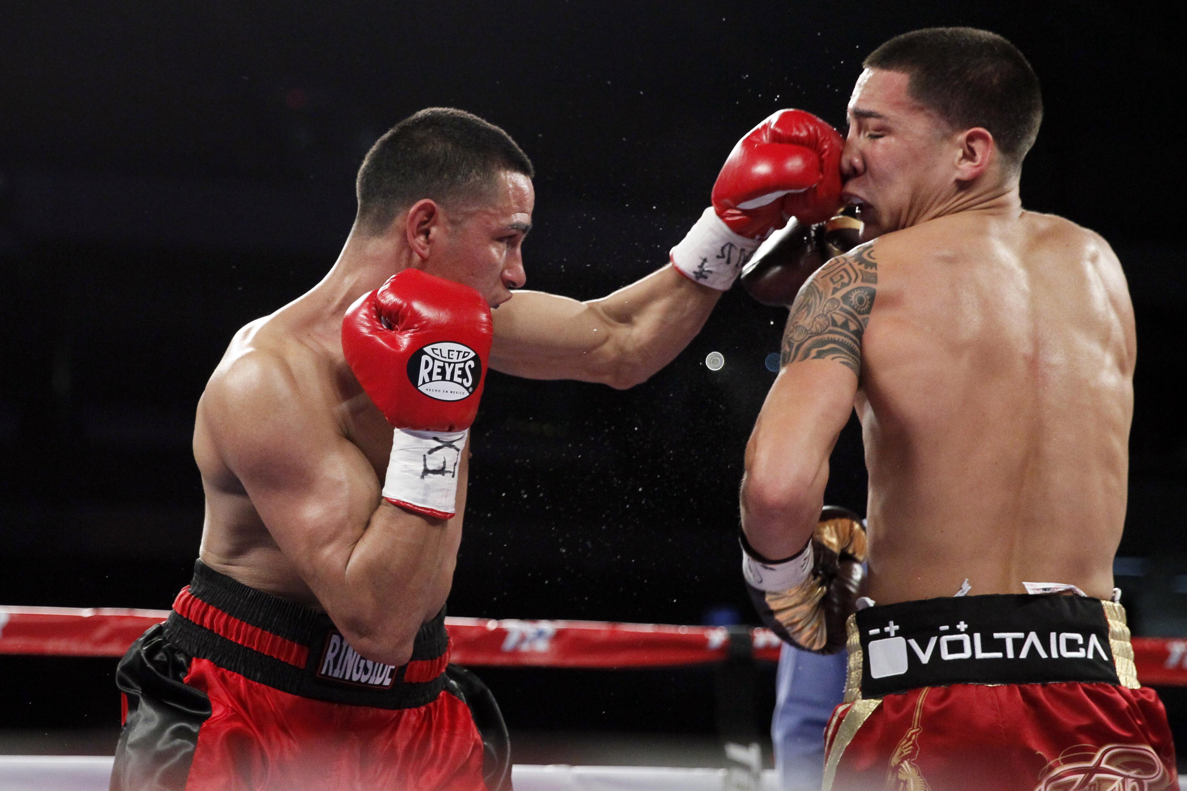 Arhivska fotografija, Oscar Valdez (desno)