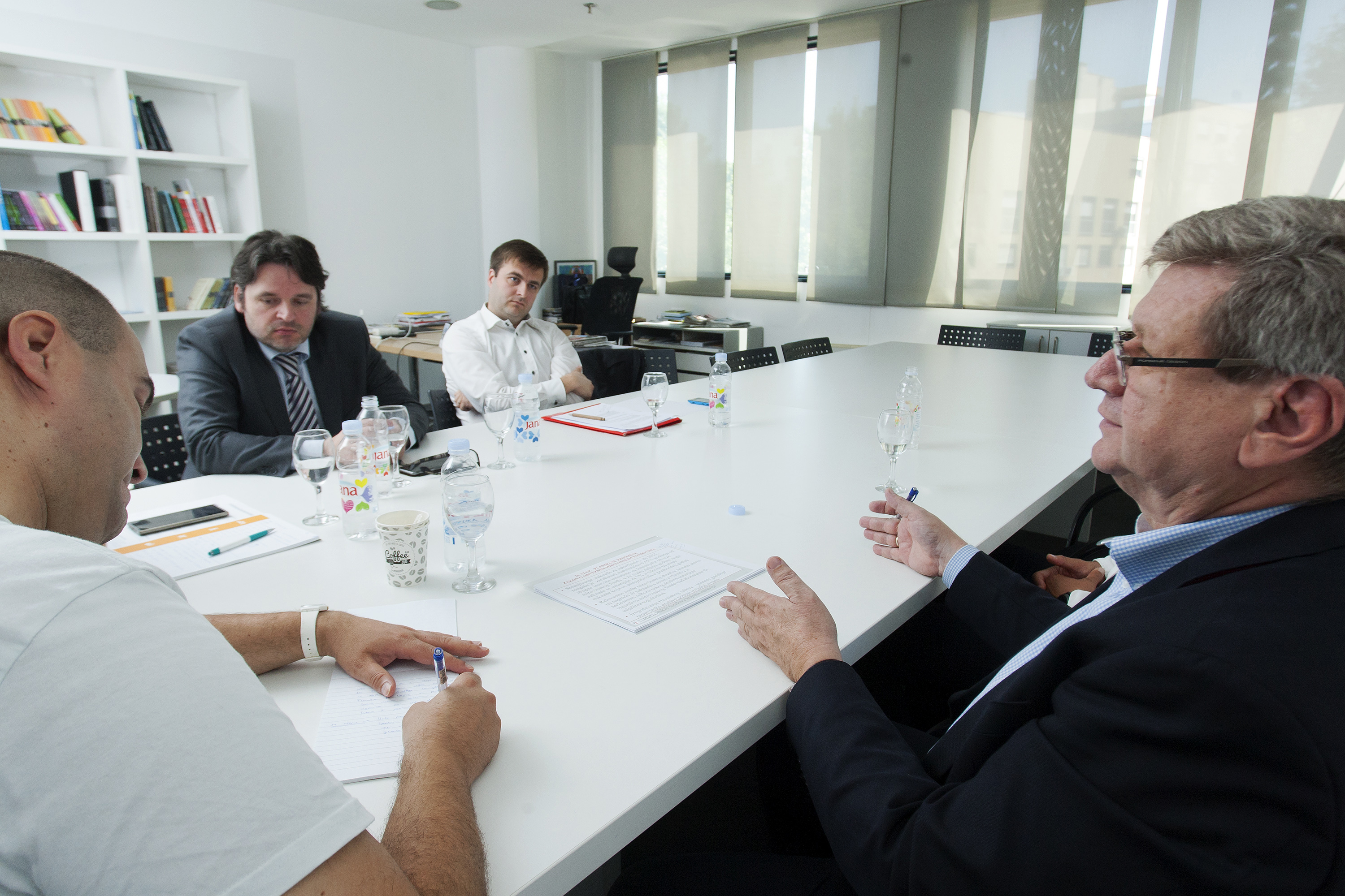 okrugli_stol5-180716