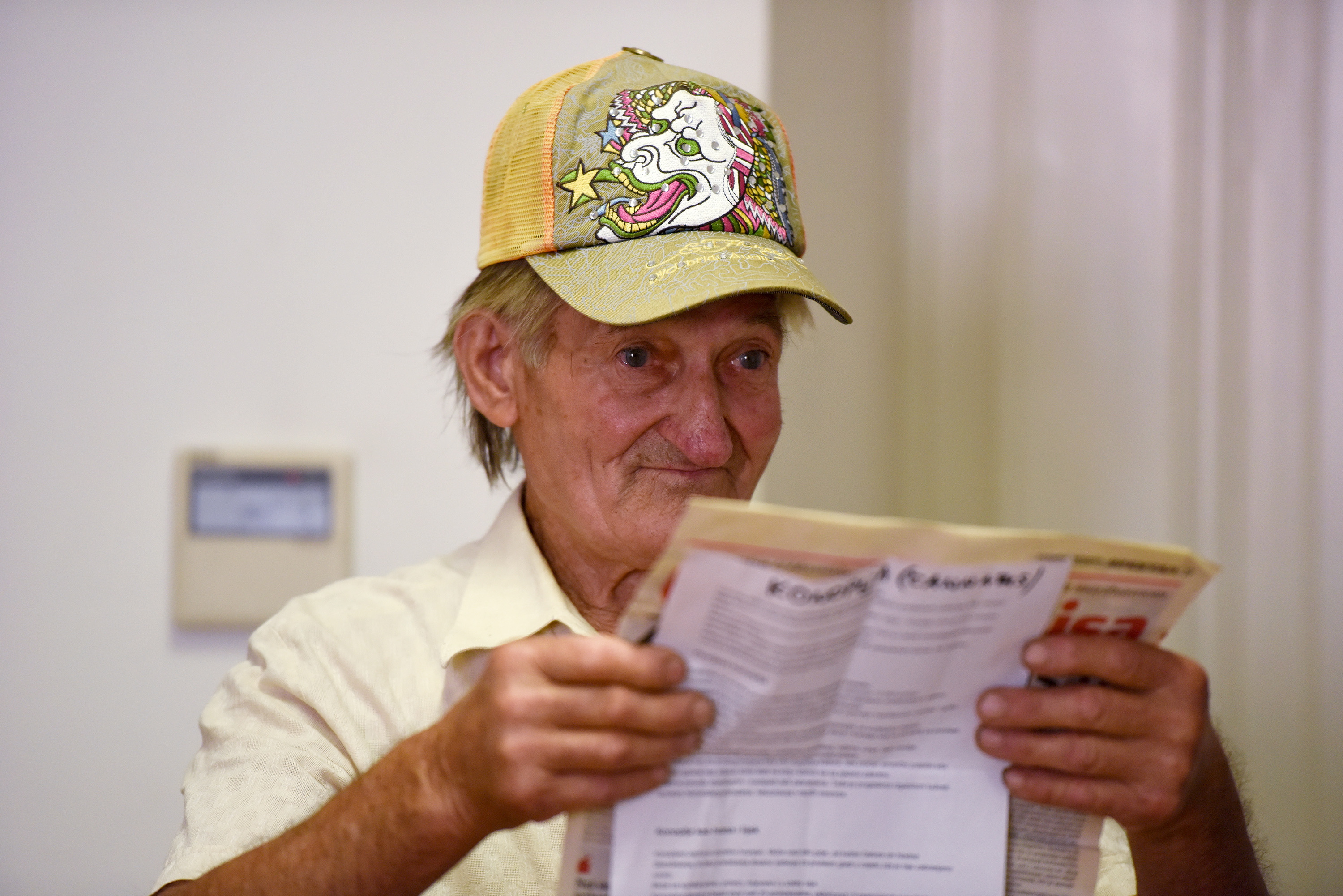 77-godisnji Tomislav Rosan u suzama je dočekao oslobađanje od optužbe za prodaju marihuane