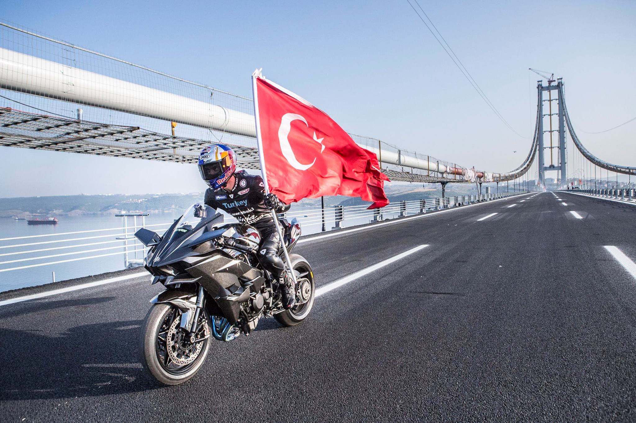 400-km-h-in-26-seconds-aboard-a-kawasaki-ninja-h2r-109019_1