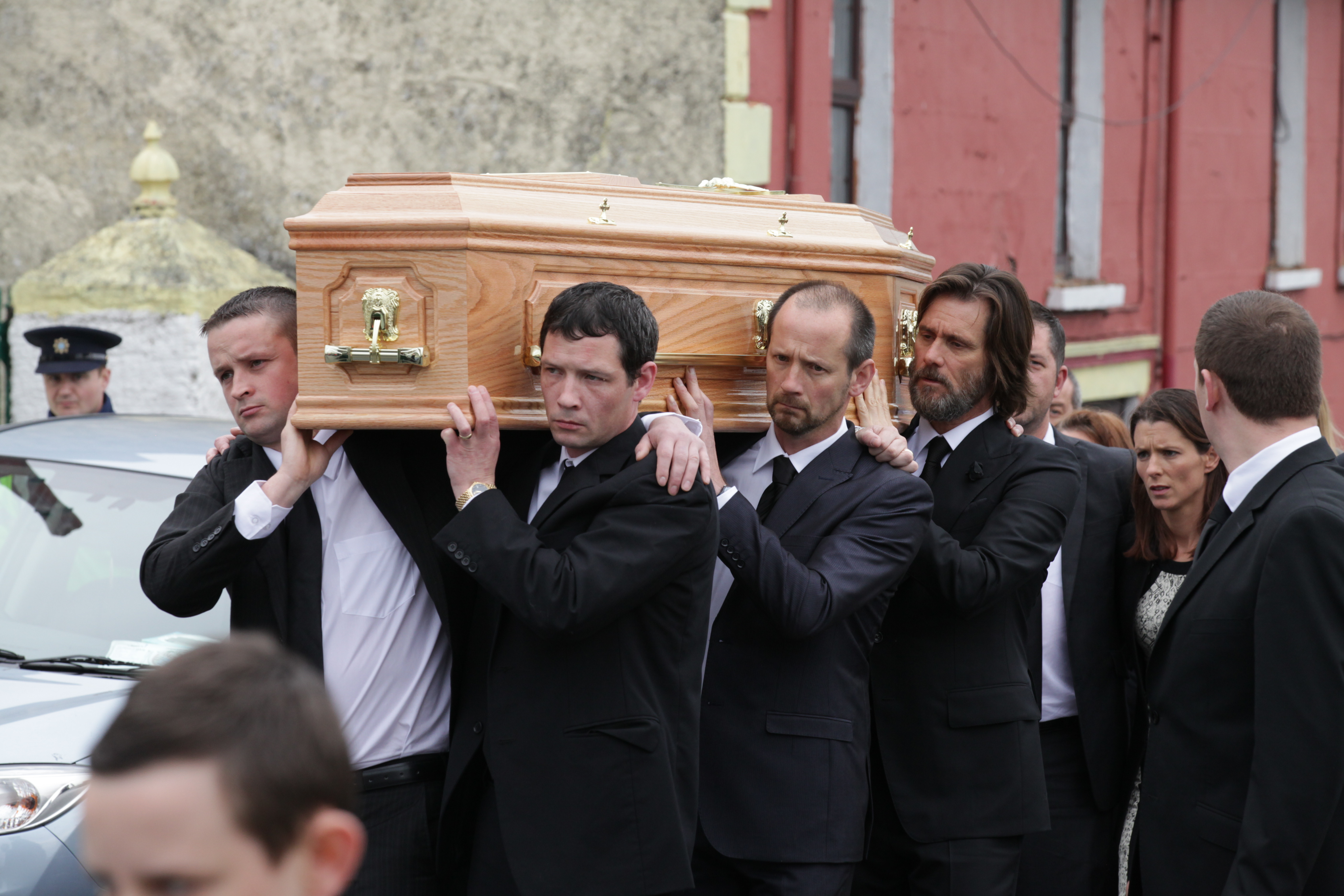 Jim Carrey nosi lijes na sprovodu Cathrione White